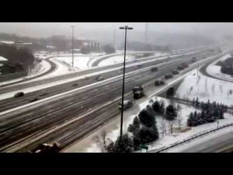 Clearing snow on Toronto highway shows great teamwork.