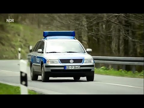 Harter Brocken. Die Kronzeugin/Суровый Брокен. Ключевой Свидетель (2017) car chase scene