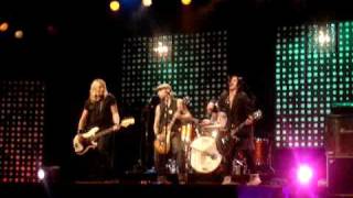 Backyard Babies - F@ck off and die