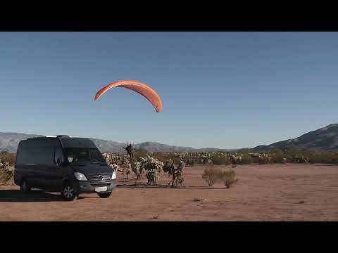 SWEET PARAMOTOR LANDING!