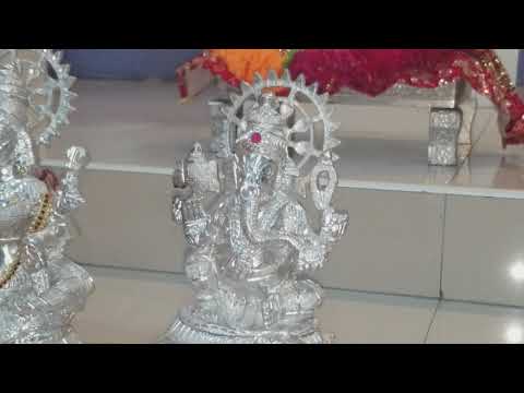 Ganesh Bhajan by Mala Samaroo accompanied by Pt Rayen Kalpoe