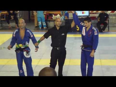 Caio Terra vs  Baruc Barrios - IBJJF Rome Open 2013 - Black Adult - Light-Feather