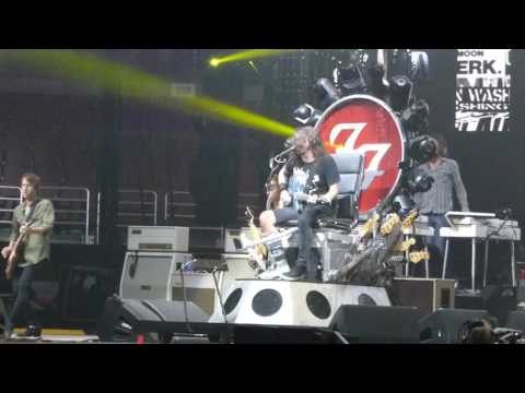 Taylor Hawkins introduces childhood friend Jon Davison Foo Fighters play Rush's Tom Sawyer Honda Ctr