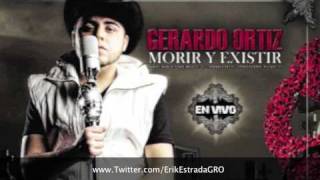 Gerardo Ortiz - Soy Familia Soy Michoacano (EN VIVO CD OFFICIAL) 2011