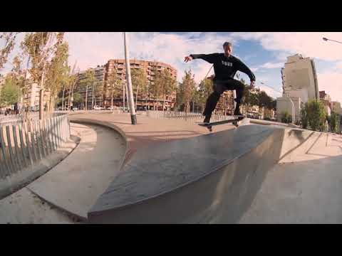 Gustav Tønnesen 'Between The Parts'