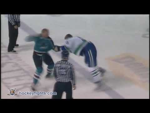 Leigh Salters vs Tayler Jordan