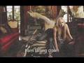Falling down- Avril lavigne (with lyrics) 