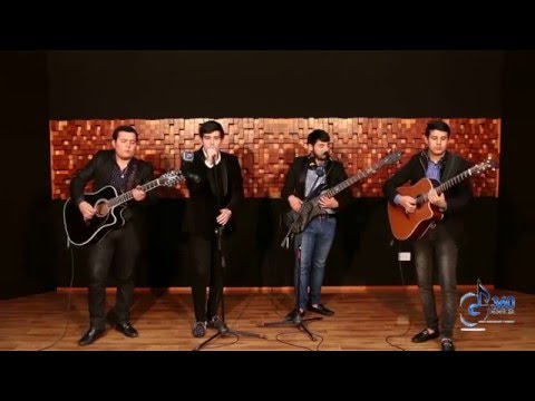 Adriel Favela Ft. Los Del Arroyo "El Kakaro"