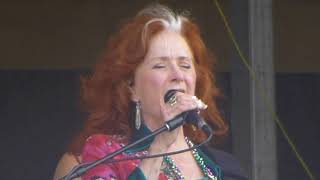 Bonnie Raitt At Jazz Fest 2018-04-28 EVERYBODY IS CRYING MERCY