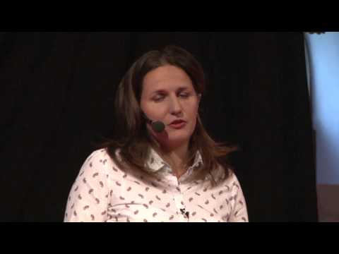 , title : '(R)evolution starts in heart: Ivana Sendecka at TEDxNitra'