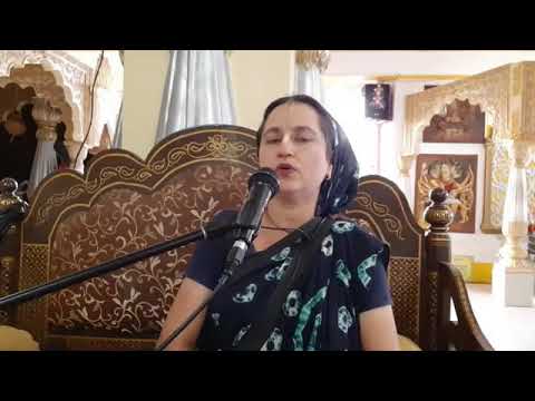 Hare Krishna Mayapur kirtan By Dr. Gurusmarna Devi Dasi iskcon Sigatoka