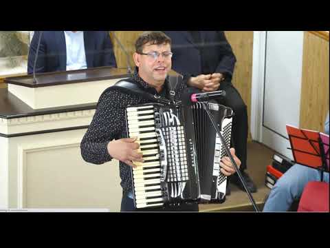 În amurg de seară te astept întruna...Fratele David