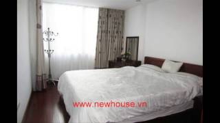 preview picture of video '2 bedrooms serviced apartment in Cau Giay district, near Indochina Plaza Hanoi'