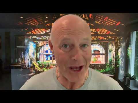 Stefan Sauk: Pratar om svensk midsommar