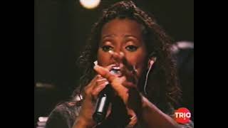 Download lagu Des'ree - Kissing You (Live) mp3