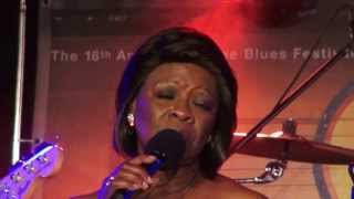 Irma Thomas - &quot;In The Middle Of It All&quot; [Lucerne 16/11/2012]