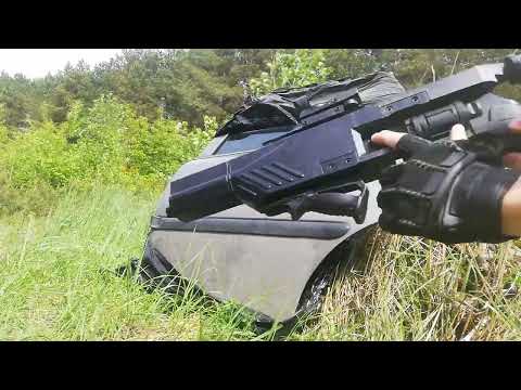 HDR50 bodykit vs. car door