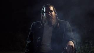 דודי פרישמן – זיכרון ישן (הקליפ הרשמי) - התמונה מוצגת ישירות מתוך אתר האינטרנט יוטיוב. זכויות היוצרים בתמונה שייכות ליוצרה. קישור קרדיט למקור התוכן נמצא בתוך דף הסרטון