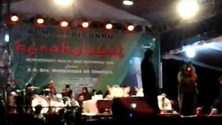 Download lagu qomarun mafia sholawat madigondo mp3 Download lagu qomarun mafia sholawat madigondo mp3