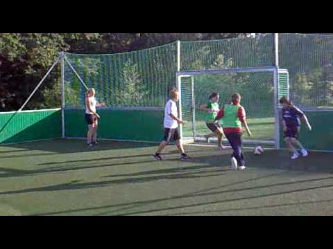 Saisonvorbereitung 10/11 Käfigspiele 1/2