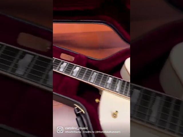 Vídeo relacionado con The Gretsch Electric Guitar Book: 60 Years of White Falcons, 6120s, Jets, Gents and More