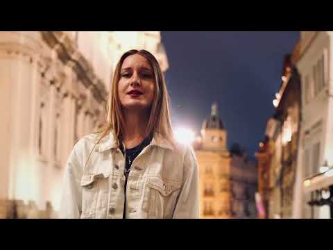 Skupina Astronawt & Lauren Dominique - Mraky [Official Music Video]