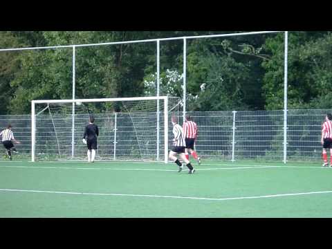 vvZwaluwen9 - MVV '27 7 (05-09-2009) Doelpunt4 Mirza
