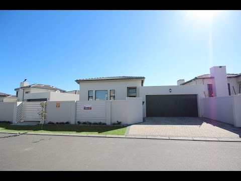 3 Bedroom House for sale in Western Cape | Cape Town | Tableview And Blouberg | Parklan |