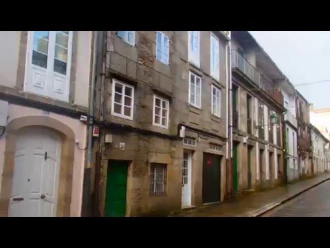 PAZO DE RAXOI Y CATEDRAL DE SANTIAGO DESDE LA SENDA ENTRE LAS RÚAS DAS HORTAS Y SAN CLEMENTE