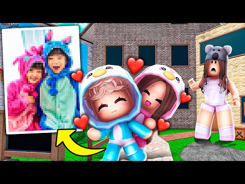 Baby ANGEL and MAX Play MM2 as their IRL AVATARS!