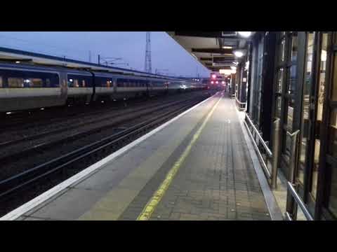 DRS 68001 'Evolution' & 68005 'Defiant' accelerate through P2 at Ashford Intl (20.02.18)