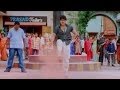 Nagarjuna Fighting With Rowdies For Sunil Mass Movie