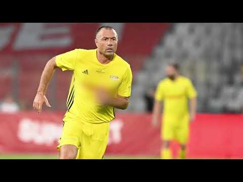 Adrian Ilie și-a luat șofer un fotbalist de la Steaua. „Cobra”, plimbată prin București