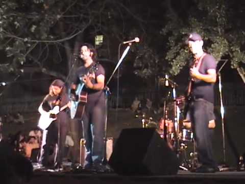 Self Cynic - The Next Room (Live @ McGill Frosh 2008)