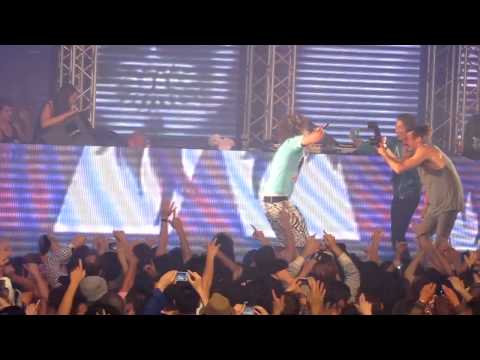 Redfoo gets caked by Steve Aoki in Toyko