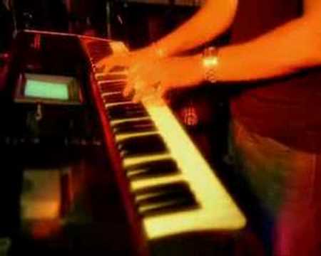 Q-sign roadfire hinkami den e webu ey