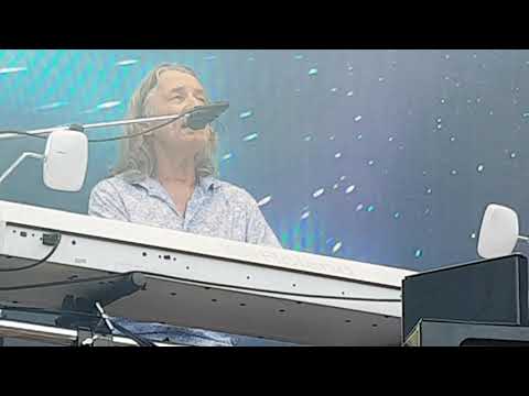 2019 Roger Hodgson sings Supertramp @ ParkCity Live Heerlen : It's raining again