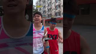当体育生沉迷手机时 #体育生  #校园生活