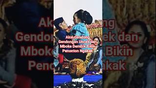 Download lagu Aksi Gendong Gendongan Uncek dan Mboke Dembik Bikin Penonton Ngakak #unceklucu  #videoshort#fyp mp3