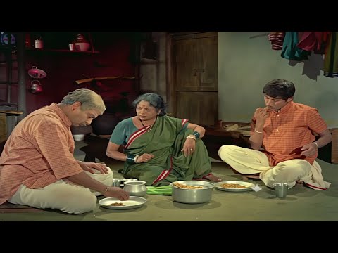 ಅವ್ವ ಒಬ್ಬಟ್ಟು ಮಾಡಿರುವುದನ್ನು ನೋಡಿ ಖುಷಿಯಾದ ಬೀರ | Bangarada Panjara Kannada Movie Part 02