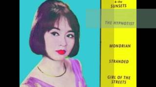 Sonny & the Sunsets "Stranded" & "Girl of the Streets", 2009.Single: Side B