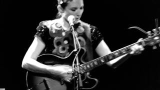 Hartzine Live - My Brightest Diamond - Magic Rabbit