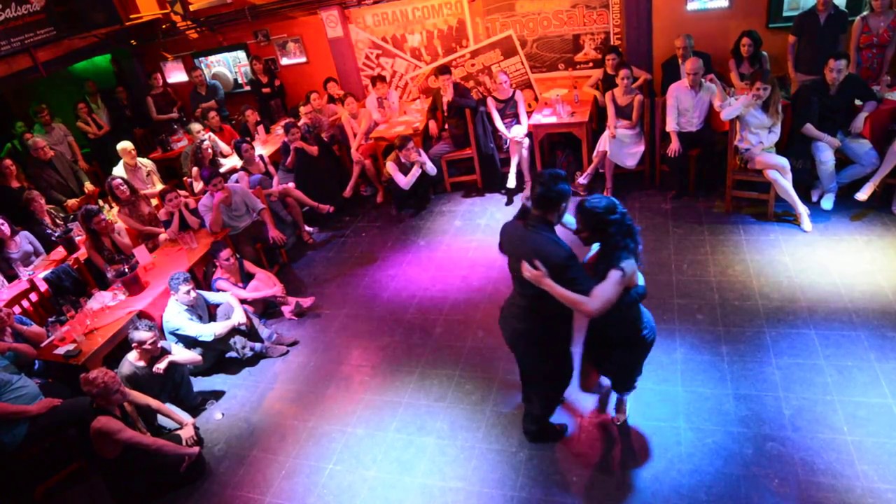 Clarisa Aragon y Jonathan Saavedra, "Amarroto" D'arienzo Echagüe