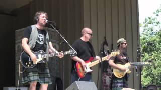 Stand Easy: Bagpipe Rock Band