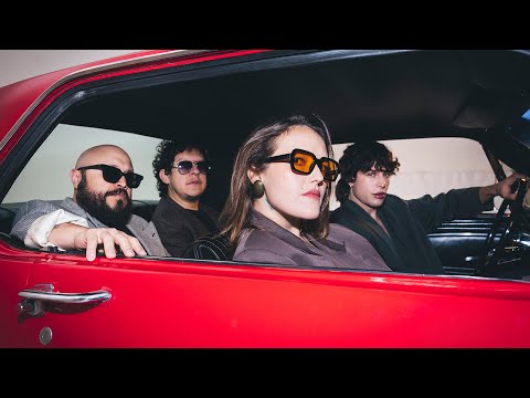 Hello Seahorse! Feat. Leo Rizzi - Imagínate (Video Oficial)