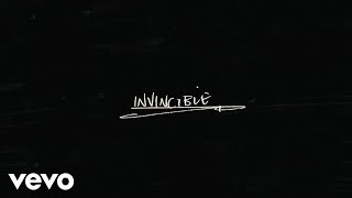 Kadr z teledysku Invincible tekst piosenki Eddie Vedder