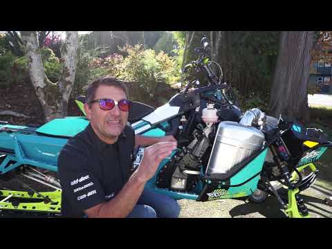 Ski-Doo - Tightening the Chain Case G4