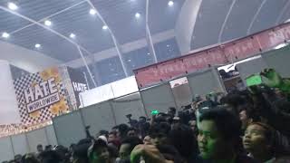 Download lagu Stand here alone -dustai mp3