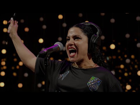 EMEL - Massive Will (Live on KEXP)