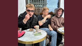 Sie Mag Meine Tattoos Lyrics English Translation